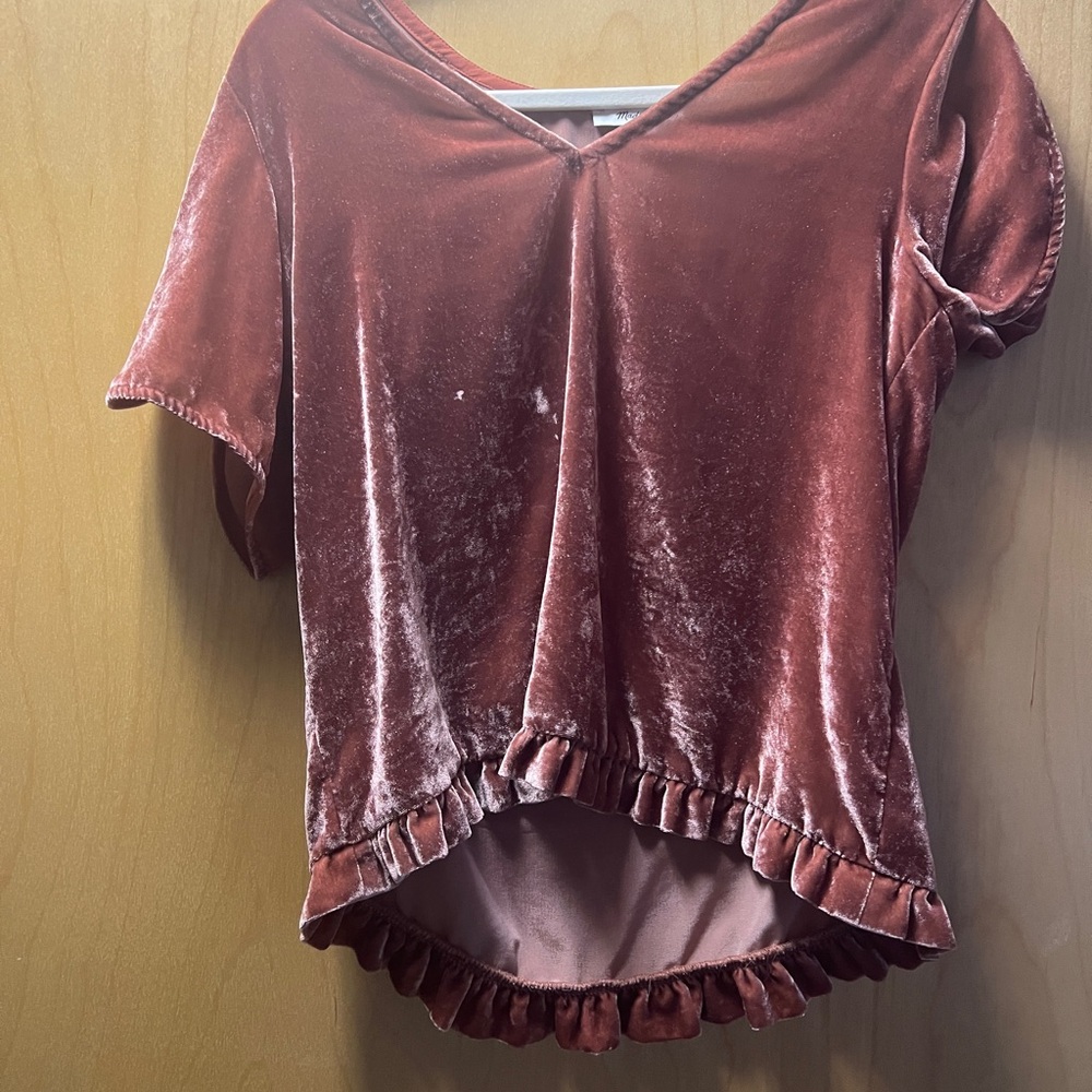 Velvet V-Neck Ruffle Hem Top - Picture 2 of 6